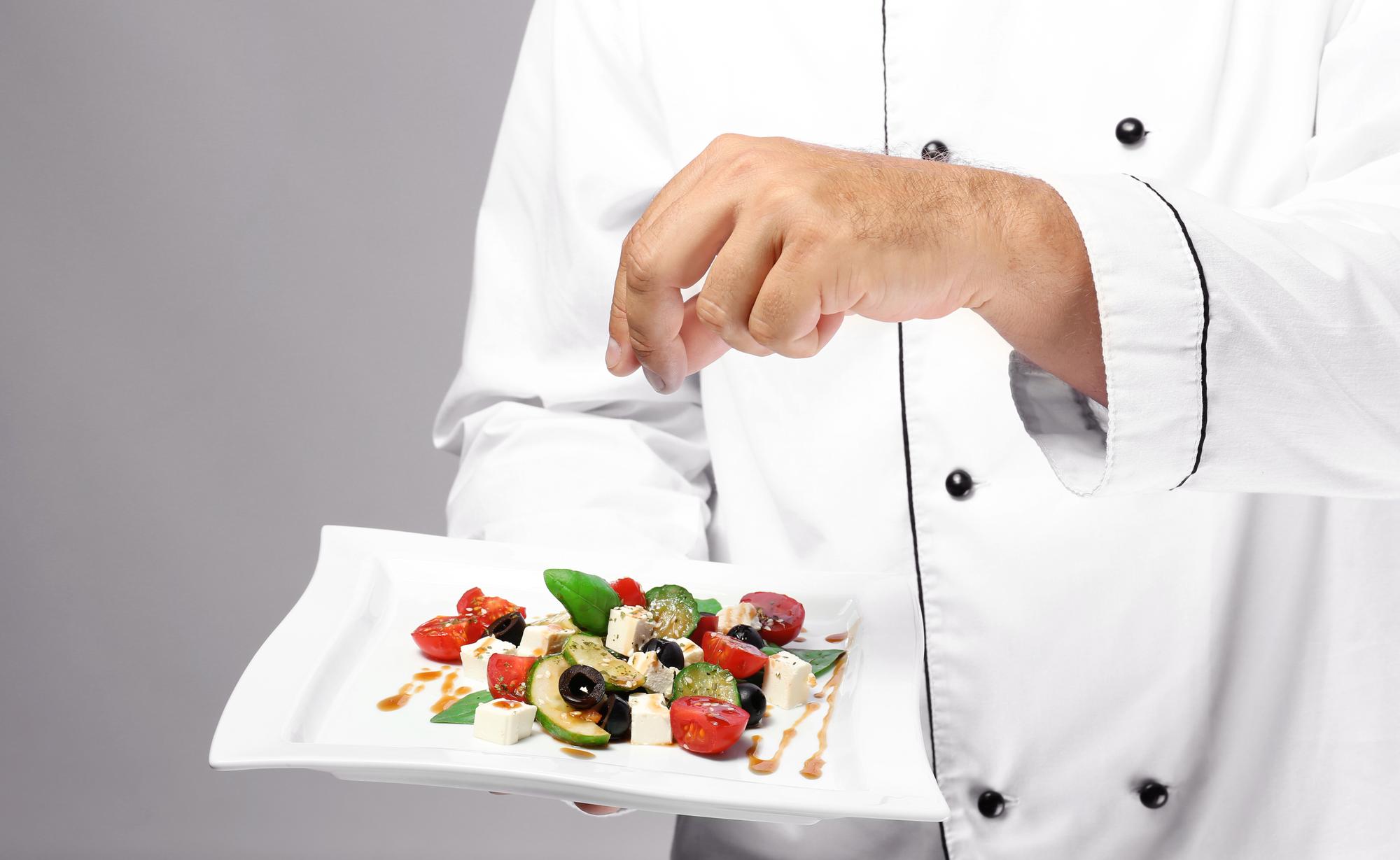 Instructor demonstrating plating with modern tools